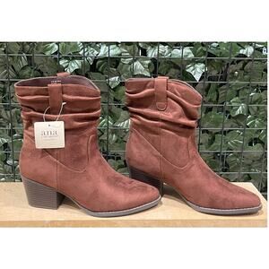 NWT a.n.a Women's Delia Stacked Heel Slouch Boots Size: 9.5